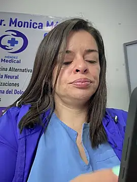 Snapshot of NATHALIA-28_ chatting on March 22, 2026, 1:47 pm NATHALIA-28 online show from March 22, 2026, 1:47 pm