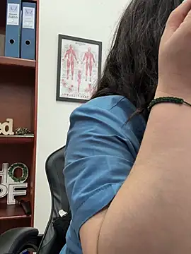 Snapshot of NATHALIA-28_ chatting on April 4, 2026, 1:52 pm NATHALIA-28 online show from April 4, 2026, 1:52 pm