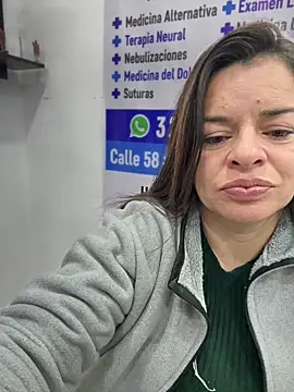 Snapshot of NATHALIA-28_ chatting on April 12, 2026, 1:27 pm NATHALIA-28 online show from April 12, 2026, 1:27 pm