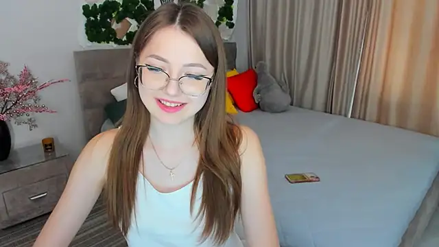 Snapshot of SereneFlame chatting on February 9, 2025, 7:27 am SereneFlame online show from February 9, 2025, 7:27 am