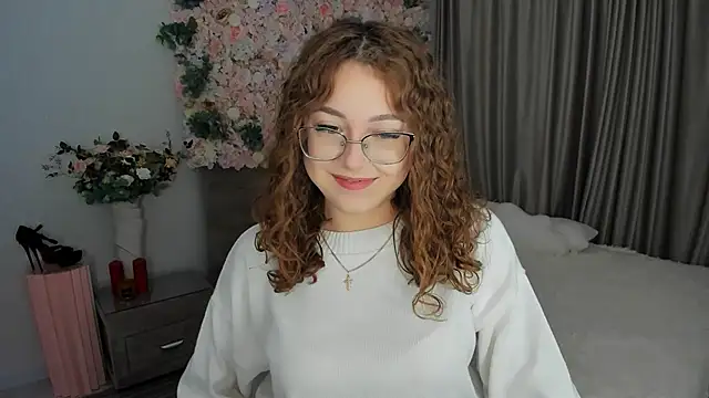 Snapshot of SereneFlame chatting on September 25, 2025, 4:00 pm SereneFlame online show from September 25, 2025, 4:00 pm