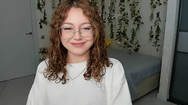 Snapshot of SereneFlame chatting on October 3, 2025, 4:37 pm SereneFlame online show from October 3, 2025, 4:37 pm
