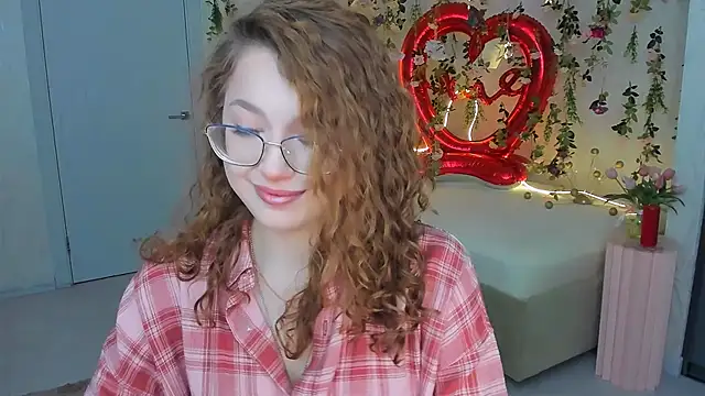 Snapshot of SereneFlame chatting on February 15, 2026, 6:04 pm SereneFlame online show from February 15, 2026, 6:04 pm