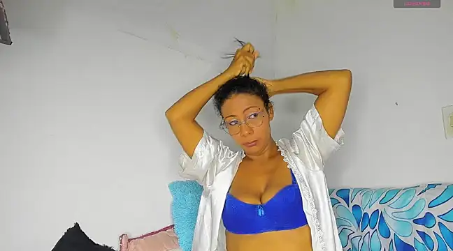 Snapshot of Nenita_Hot_ chatting on March 14, 2025, 3:48 am Nenita Hot online show from March 14, 2025, 3:48 am