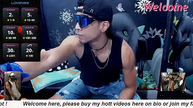 Snapshot of MikeRose94 chatting on February 14, 2026, 4:48 pm MikeRose94 online show from February 14, 2026, 4:48 pm