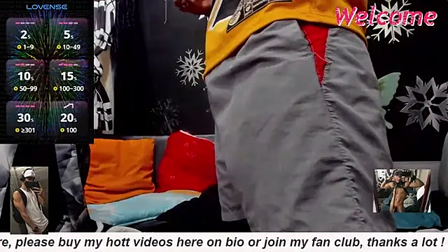 Snapshot of MikeRose94 chatting on April 3, 2026, 6:50 pm MikeRose94 online show from April 3, 2026, 6:50 pm