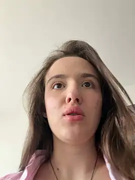 EmilyWi  online show from March 5, 2026, 10:33 am