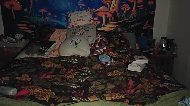 tattoomilf86 online show from January 24, 2025, 5:32 pm