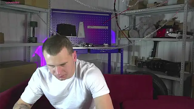 Snapshot of vance_rulez chatting on March 7, 2025, 8:13 am vance rulez online show from March 7, 2025, 8:13 am