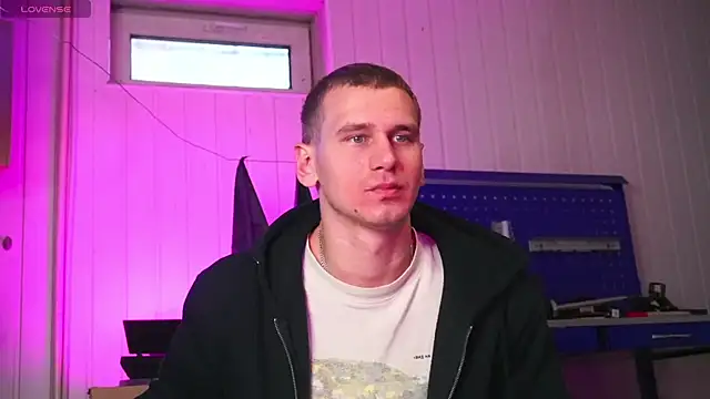 Snapshot of vance_rulez chatting on October 2, 2025, 8:32 am vance rulez online show from October 2, 2025, 8:32 am