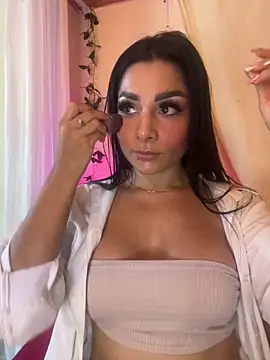 MOMALANA online show from February 16, 2025, 5:26 pm