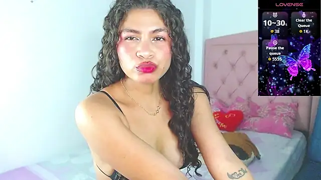 Cynthia hazel online show from October 5, 2025, 6:34 am