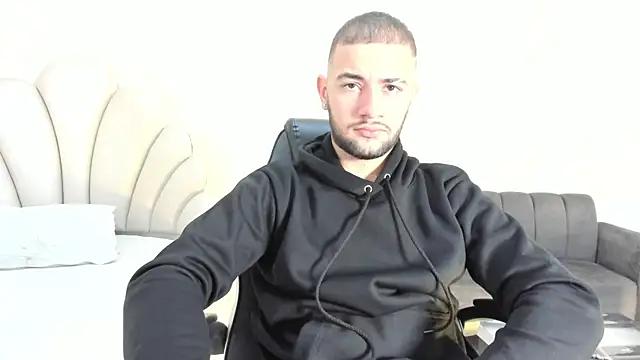 MaximusDick1  online show from July 8, 2026, 11:37 am