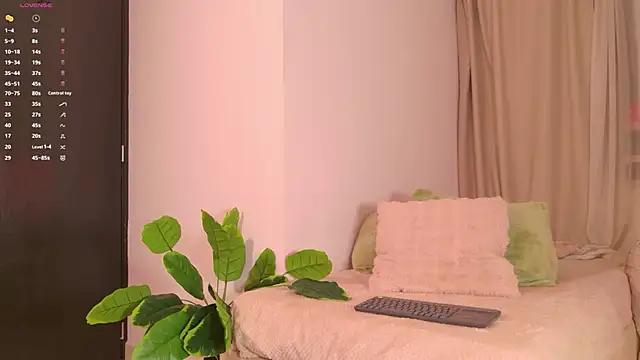 Lorena Vieira  online show from July 21, 2026, 12:35 am