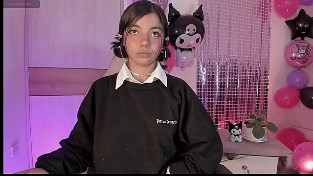 Snapshot of sofi_soft_ chatting on August 8, 2026, 9:17 pm sofi soft online show from August 8, 2026, 9:17 pm