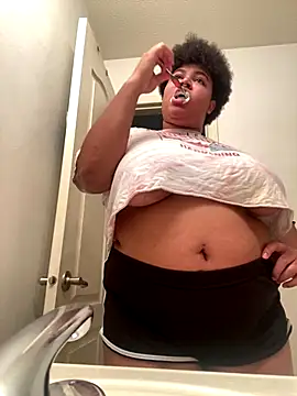 Snapshot of Ectorius chatting on November 2, 2025, 3:58 pm Ectorius online show from November 2, 2025, 3:58 pm