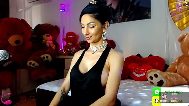 Snapshot of EvelynAisha chatting on March 21, 2025, 3:13 pm EvelynAisha online show from March 21, 2025, 3:13 pm