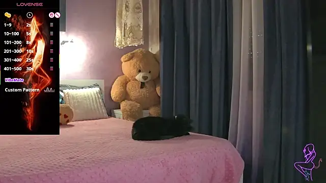 EvelynAisha online show from January 12, 2026, 2:44 pm