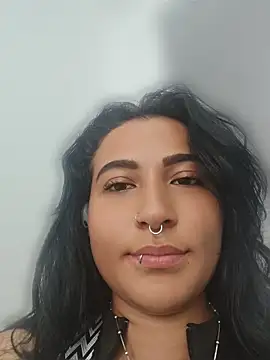 Pauilina online show from May 13, 2026, 3:09 pm