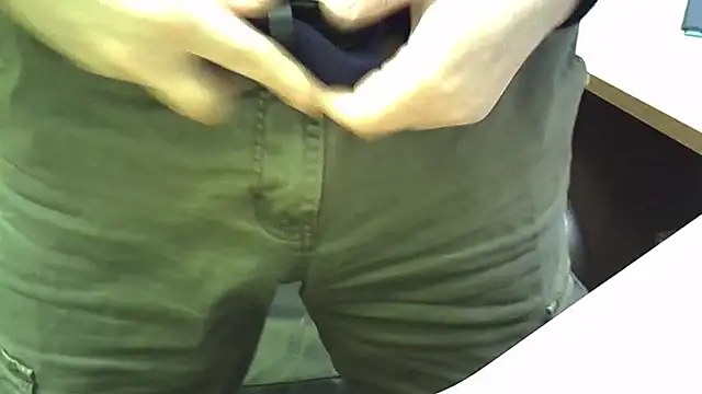 nikdov3 online show from March 6, 2026, 4:42 am