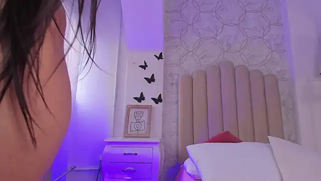 Foxy200   online show from March 6, 2026, 8:05 pm