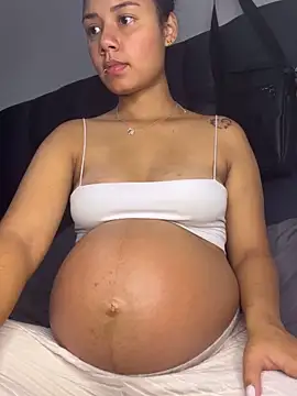 Snapshot of _Luana chatting on February 28, 2026, 1:39 am Luana online show from February 28, 2026, 1:39 am