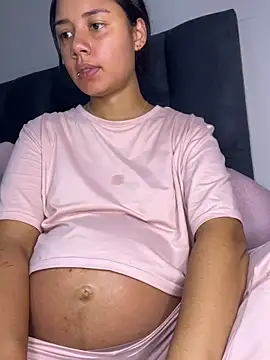  Luana online show from March 10, 2026, 1:43 am