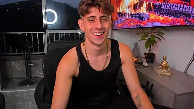 Snapshot of Jasperjoness chatting on January 2, 2025, 11:16 pm Jasperjoness online show from January 2, 2025, 11:16 pm