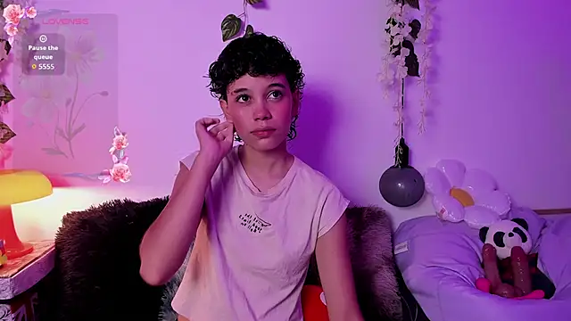 Snapshot of fernanda_indie chatting on September 23, 2025, 7:39 pm fernanda indie online show from September 23, 2025, 7:39 pm