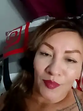 Snapshot of Divahank chatting on December 4, 2024, 4:10 am Divahank online show from December 4, 2024, 4:10 am