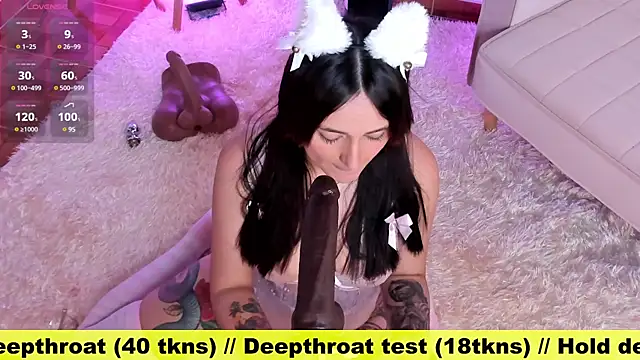 Snapshot of Bonnypetite- chatting on December 18, 2024, 5:21 pm Bonnypetite- online show from December 18, 2024, 5:21 pm