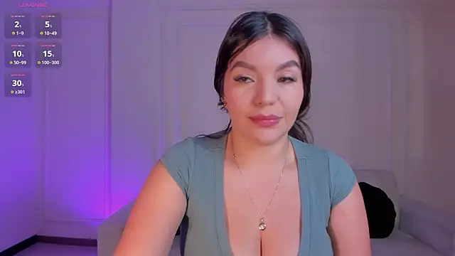 Snapshot of ValeriaRoldanX chatting on July 11, 2026, 11:35 am ValeriaRoldanX online show from July 11, 2026, 11:35 am
