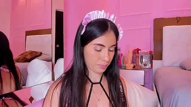 alysonJackson online show from February 10, 2026, 7:40 pm