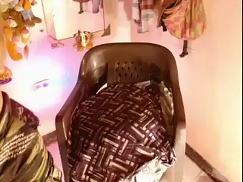 DiablaArdiente05 online show from September 13, 2025, 11:59 pm