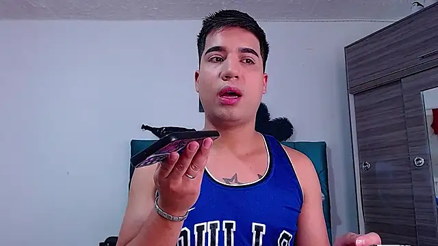 Snapshot of Randy_horny chatting on July 8, 2026, 4:33 pm Randy horny online show from July 8, 2026, 4:33 pm