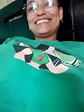 Snapshot of luna_hell chatting on November 11, 2025, 3:45 pm luna hell online show from November 11, 2025, 3:45 pm