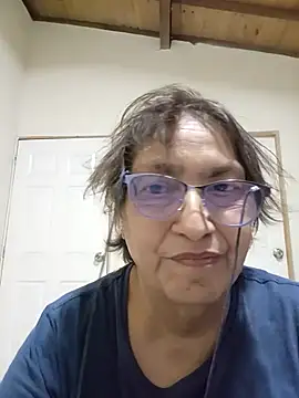 florecita69 online show from October 29, 2025, 2:58 am