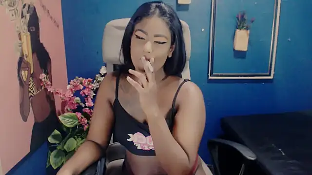 Littleindianmilf online show from September 16, 2025, 10:16 am