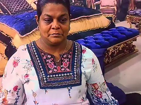 indianCherryPie online show from February 2, 2026, 5:28 am