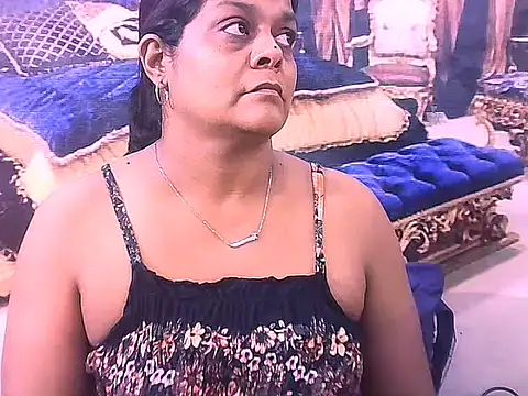 indianCherryPie online show from February 13, 2026, 5:25 am