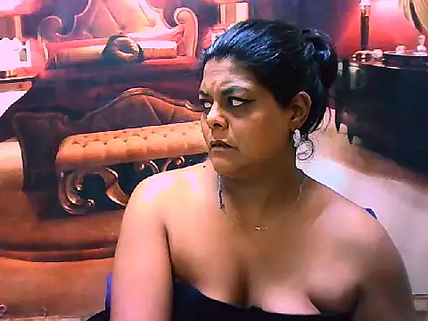 Snapshot of indianCherryPie chatting on April 7, 2026, 6:19 pm indianCherryPie online show from April 7, 2026, 6:19 pm