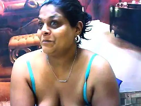 Snapshot of indianCherryPie chatting on April 9, 2026, 6:19 am indianCherryPie online show from April 9, 2026, 6:19 am