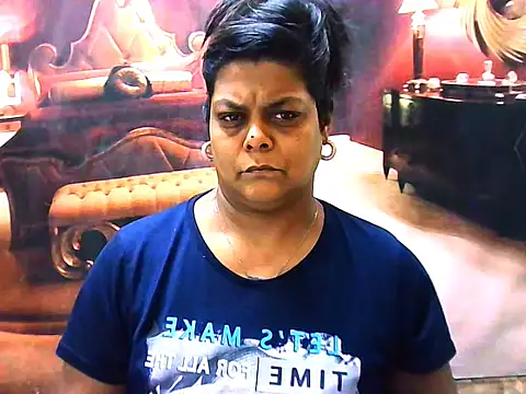 indianCherryPie online show from May 13, 2026, 5:16 am
