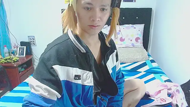 giuliana andrade online show from November 10, 2025, 11:37 pm