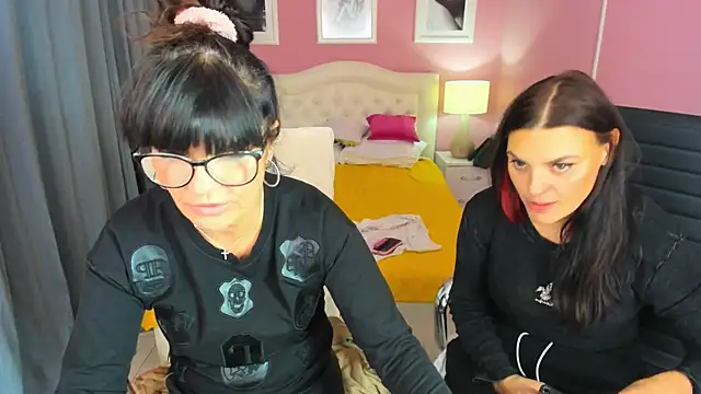 EricaAndPenelopa online show from November 9, 2025, 8:07 pm