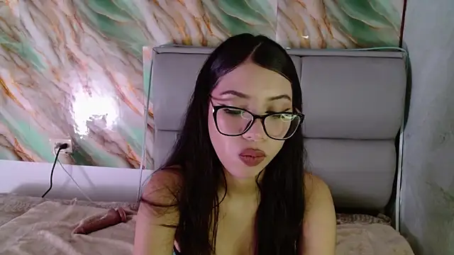 AmberJeong online show from March 20, 2025, 1:02 am