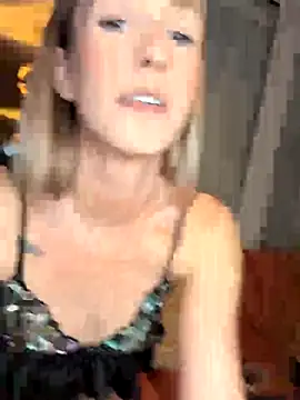 Snapshot of lola_tentatiion chatting on November 29, 2025, 8:01 pm lola tentatiion online show from November 29, 2025, 8:01 pm