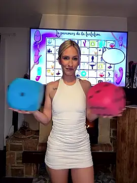 Snapshot of lola_tentatiion chatting on January 11, 2026, 8:03 pm lola tentatiion online show from January 11, 2026, 8:03 pm