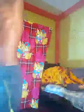 Snapshot of indiancouple09 chatting on February 5, 2025, 11:39 pm indiancouple09 online show from February 5, 2025, 11:39 pm