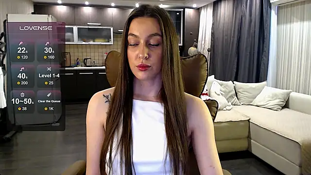 Doll Jasmine  online show from June 25, 2026, 5:17 pm